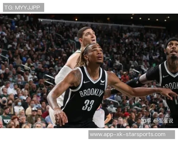 克拉克斯顿半场表现惊艳7中5贡献11分8板5助正负值高达22