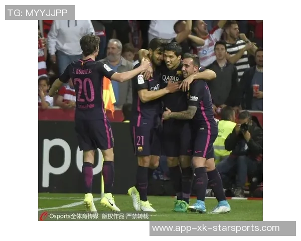 罗贝托与阿尔巴合影留念感慨岁月流逝祝福未来一切顺利