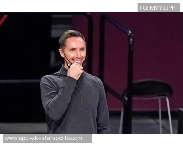 克拉克斯顿半场表现惊艳7中5贡献11分8板5助正负值高达22