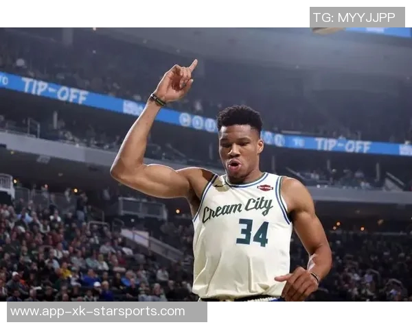 字母哥赞特纳创造空间与沟通能力展现团队协作精神 字母哥赞特纳创造空间与沟通能力展现团队协作精神