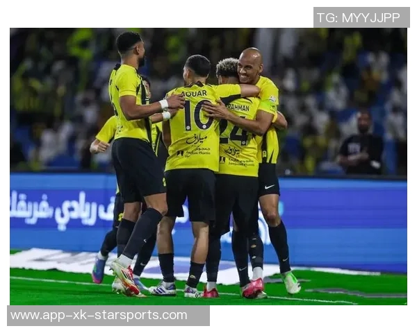 本泽马社交媒体庆祝战胜利雅得胜利强调团队承诺与重要胜利 本泽马社交媒体庆祝战胜利雅得胜利强调团队承诺与重要胜利