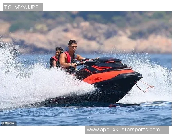 C罗豪购两套奢华岛屿别墅仅可通过游艇和水上飞机抵达